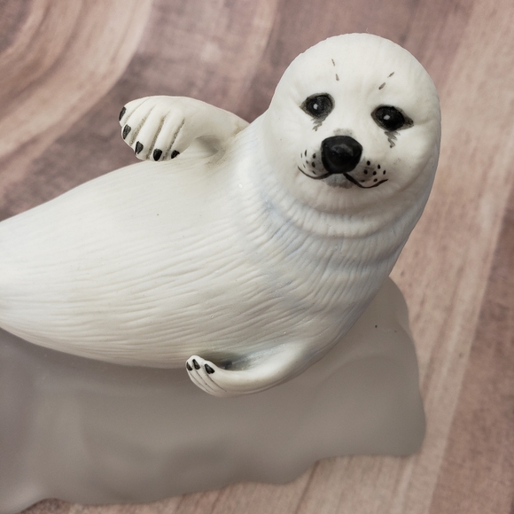 Vintage The Franklin Mint Snow Pup on Ice White Seal 1987 Humane Society - Picture 5 of 14